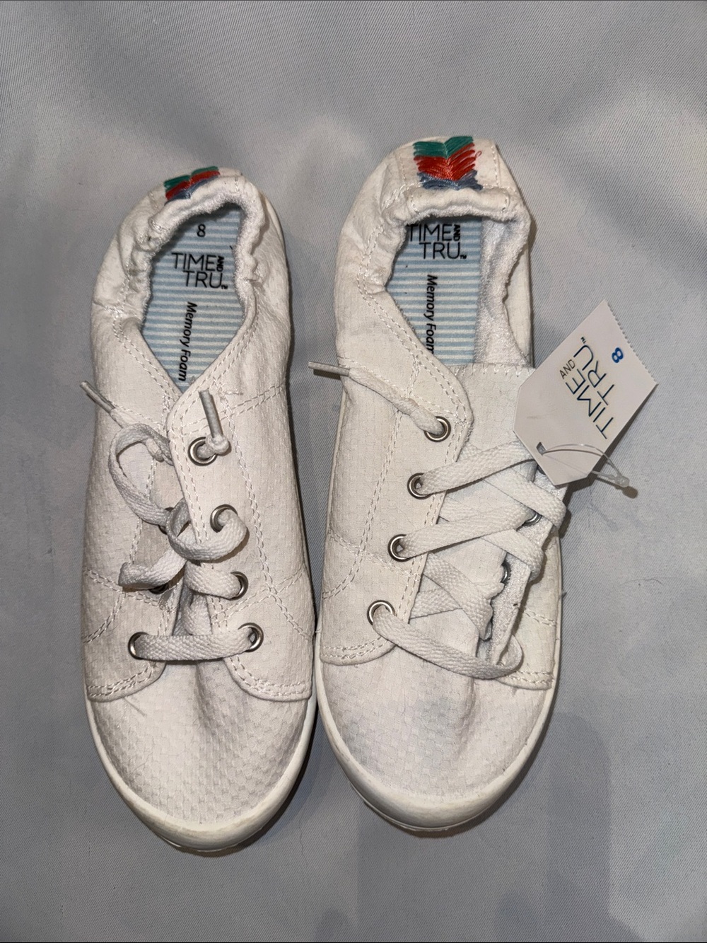 Time and Tru Women's Scrunch Back Slip On Sneakers Arrow on Details Back Size 8